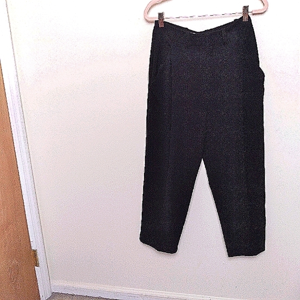 Oak + Fort Classic Black Straight Leg Waffle Knit Cropped Trouser Pants Size 4